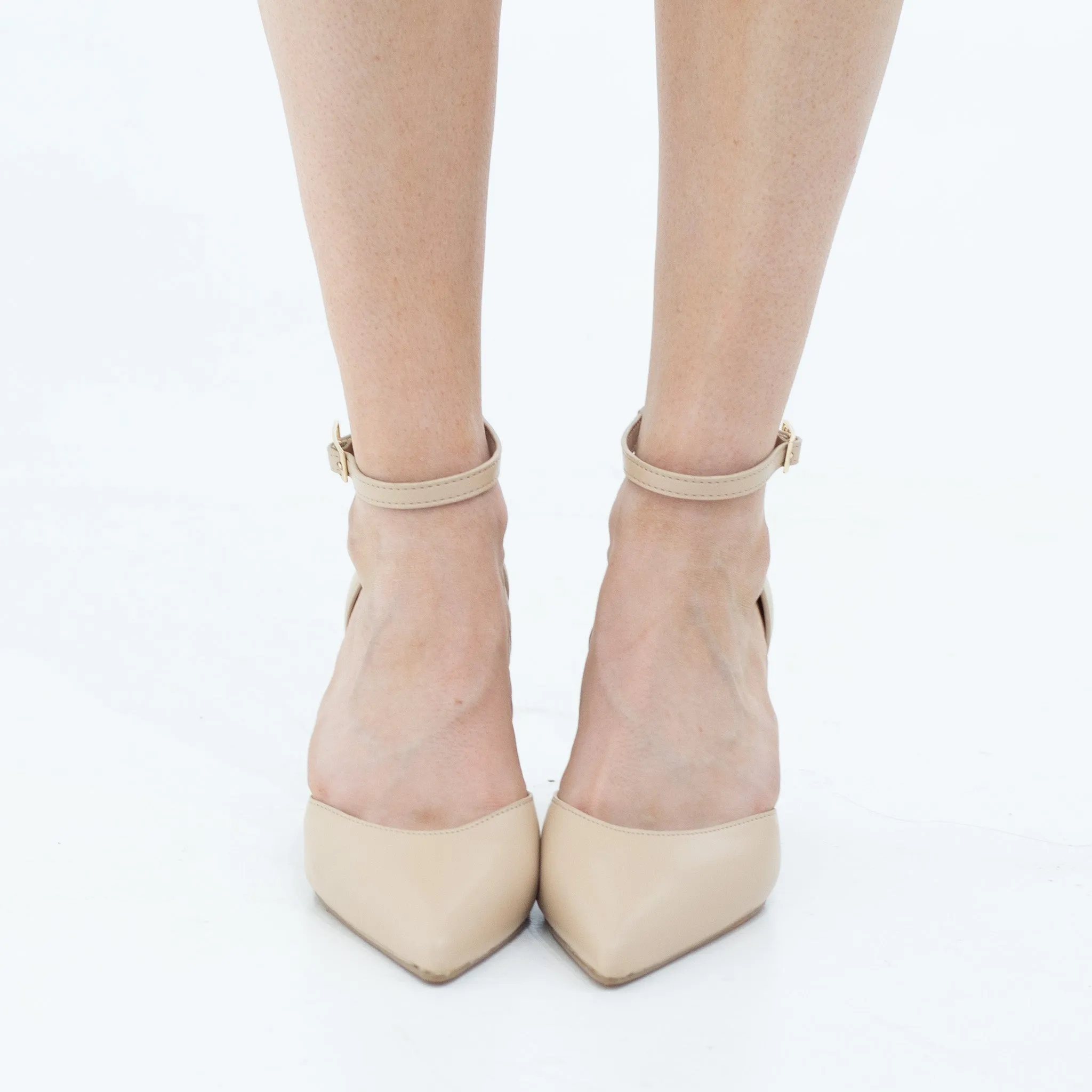 Akshara open waist pointy PU on 7.5cm double circ heel nude