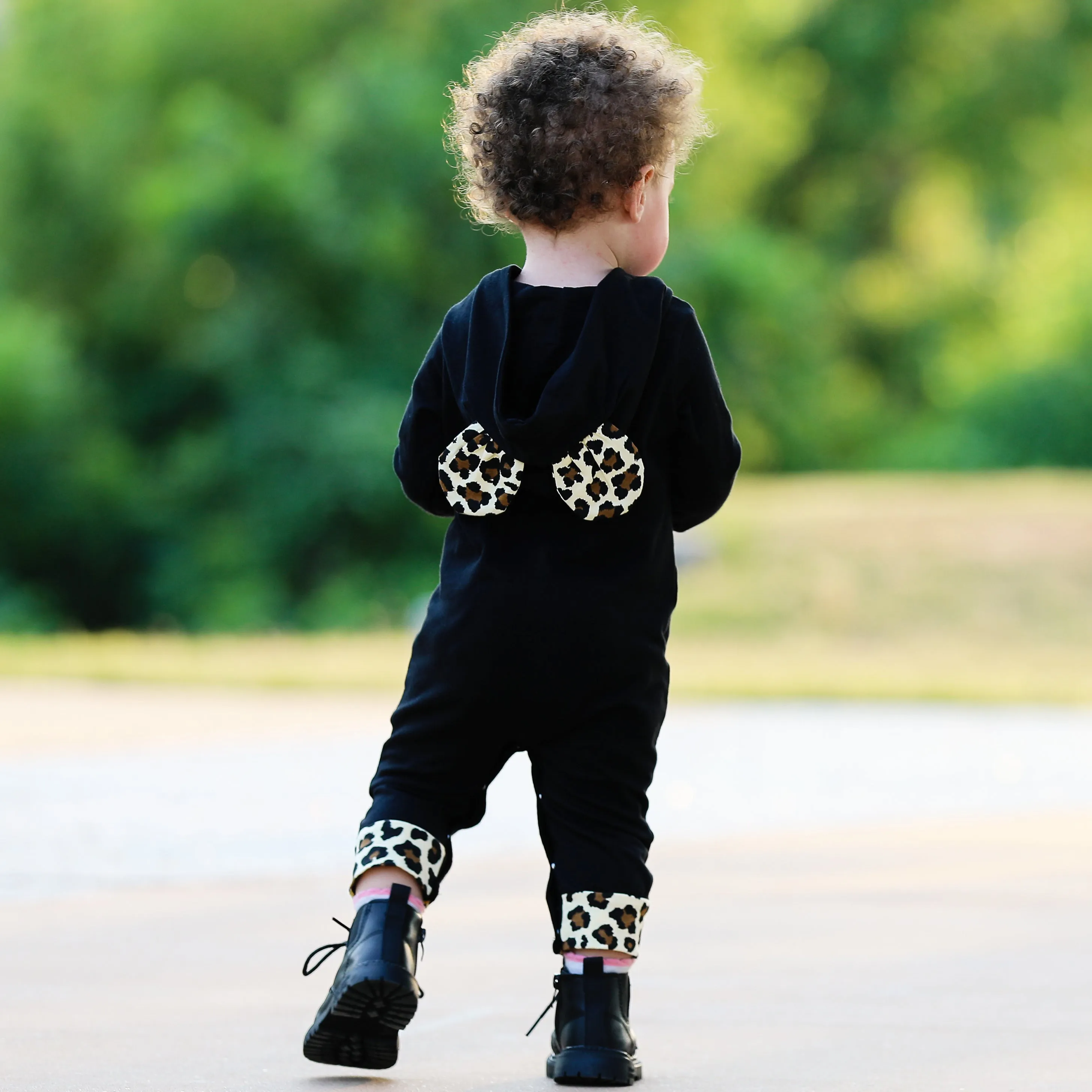 AnnLoren Girls Long Sleeve Leopard Heart Baby Toddler Romper Hoodie One Piece