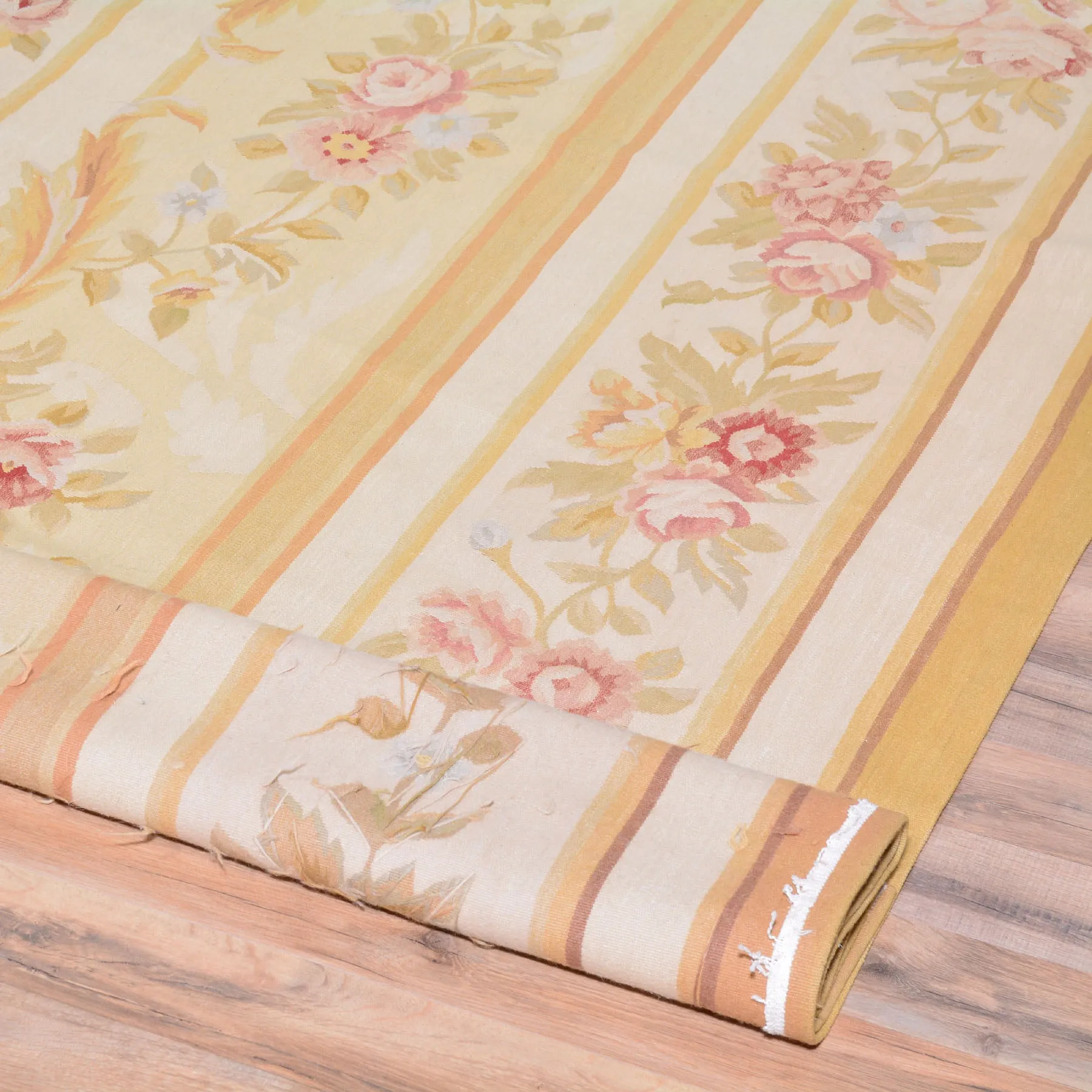 Aubusson Design Needlepoint Handmade Wool Area Rug (Size 10.0 X 14.0) Cwral-7080