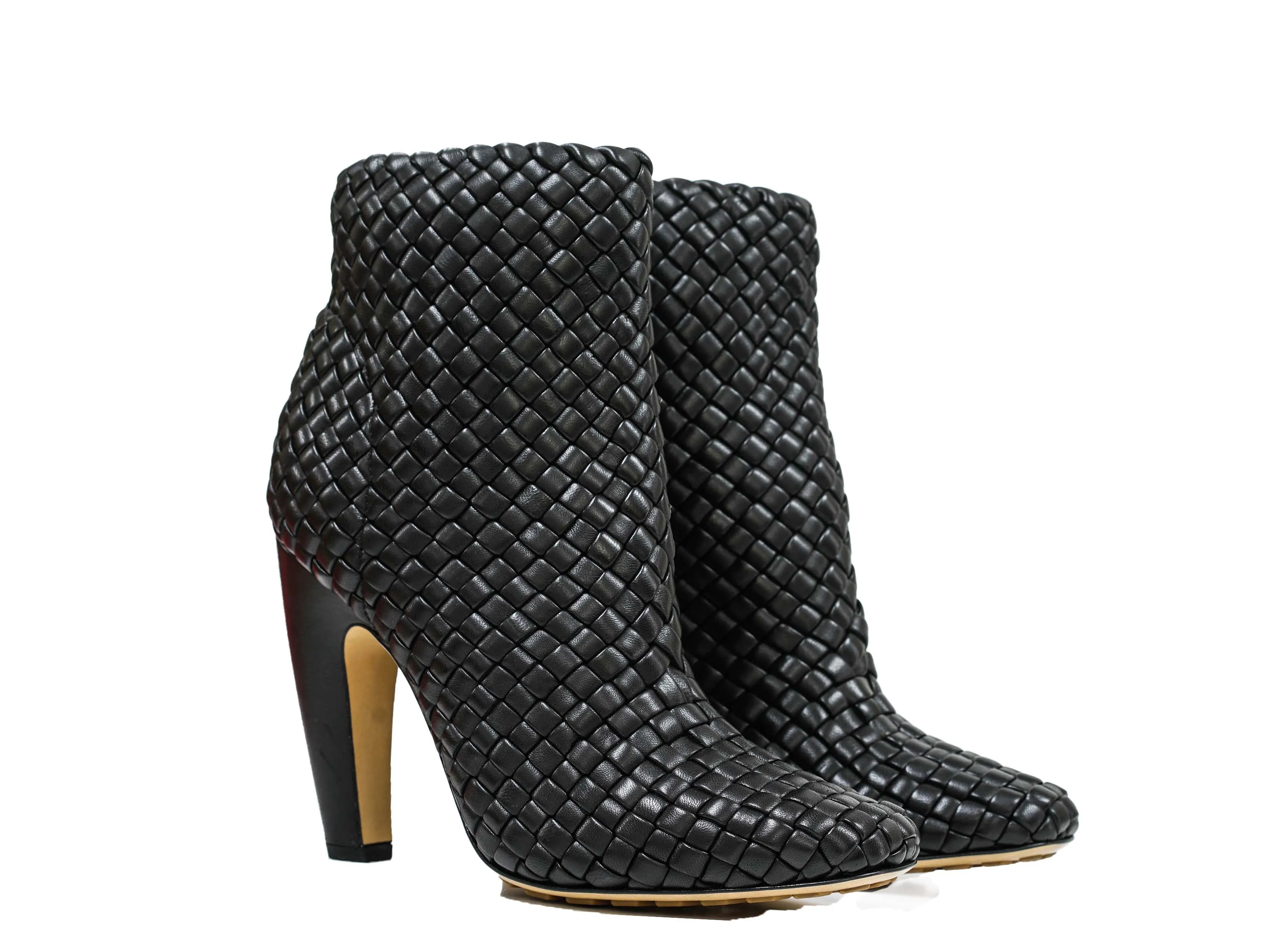 Bottega Veneta Women's Black Leather Woven Boot 716171 - 39 Last pair 50% off
