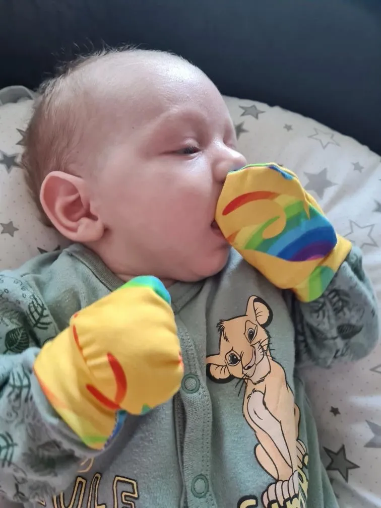 BP Baby Scratch Mitts