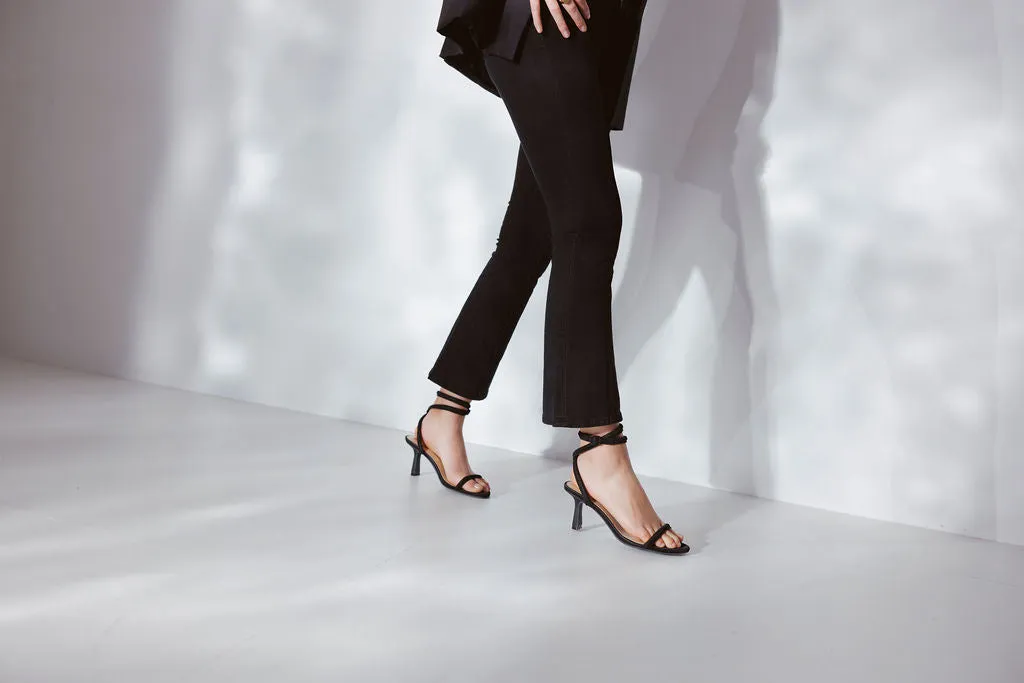 CHAOS & HARMONY ILLUMINATE HEEL BLACK