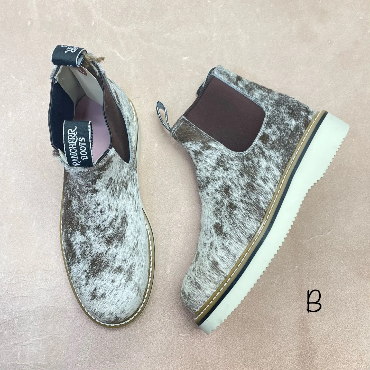 Cowhide Lechera - Size 8.5