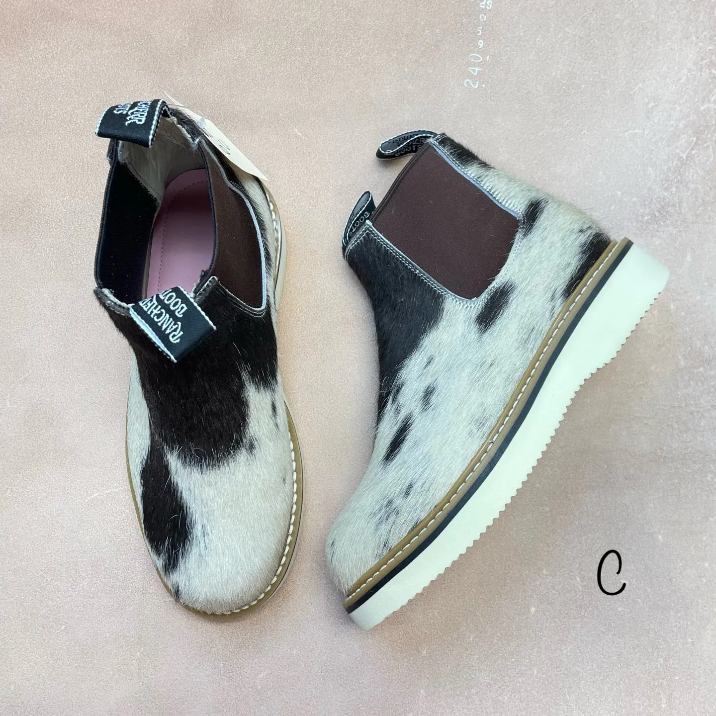 Cowhide Lechera - Size 8.5