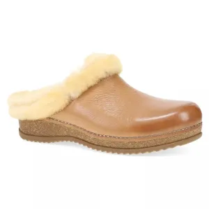 Dansko Women's Magda Tan Waxy Milled 9612641200