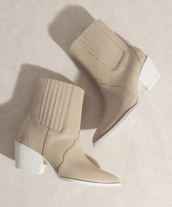 Dolly Boots