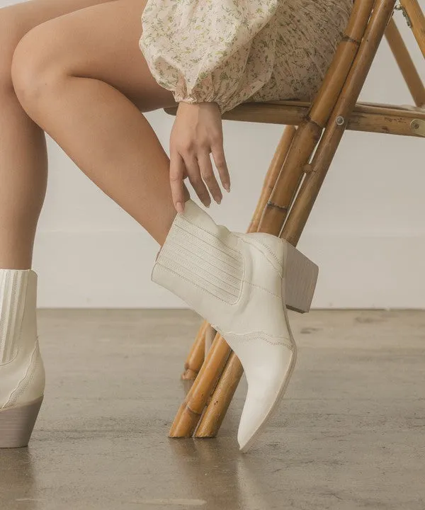 Dolly Boots