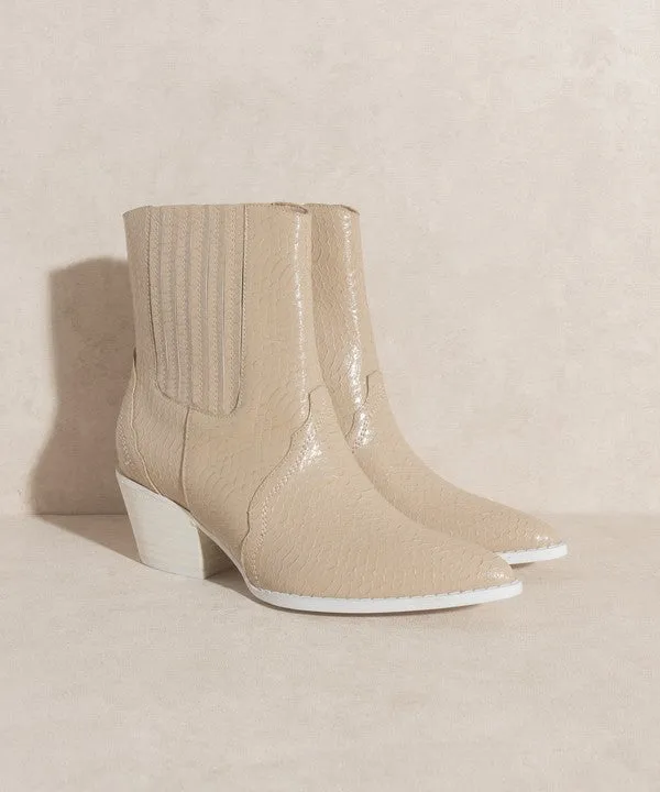 Dolly Boots