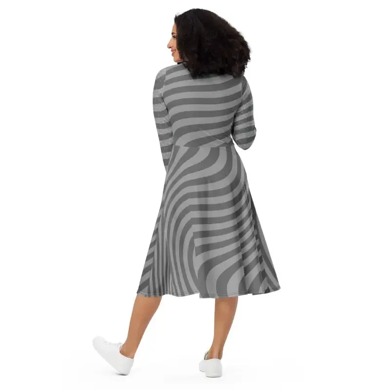 Eco Chic Wavy Grey Stripes Long Sleeve Midi Dress