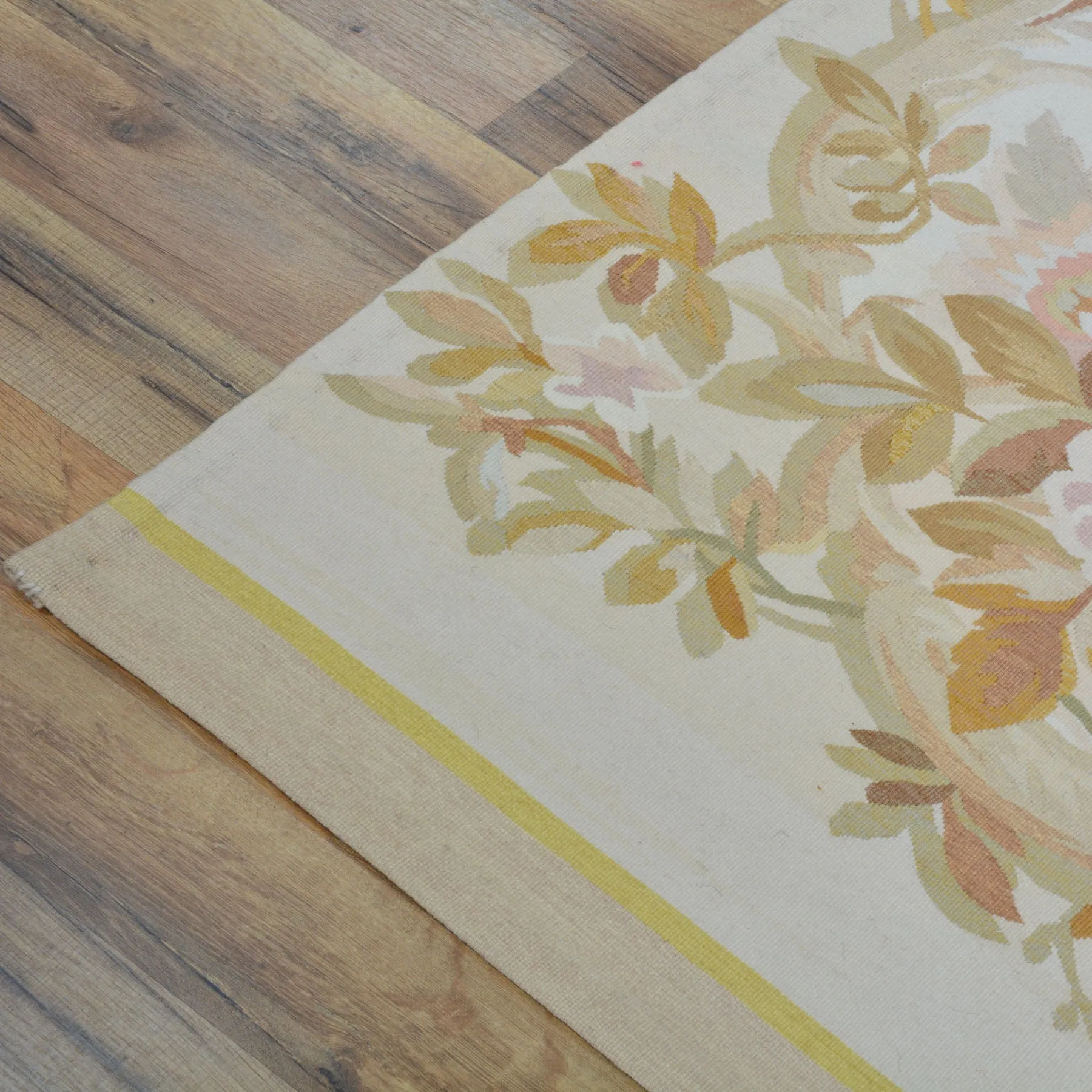 Hand-Woven Aubusson Needlepoint Handmade Wool Sumak Rug (Size 2.6 X 8.10) Cwral-10254