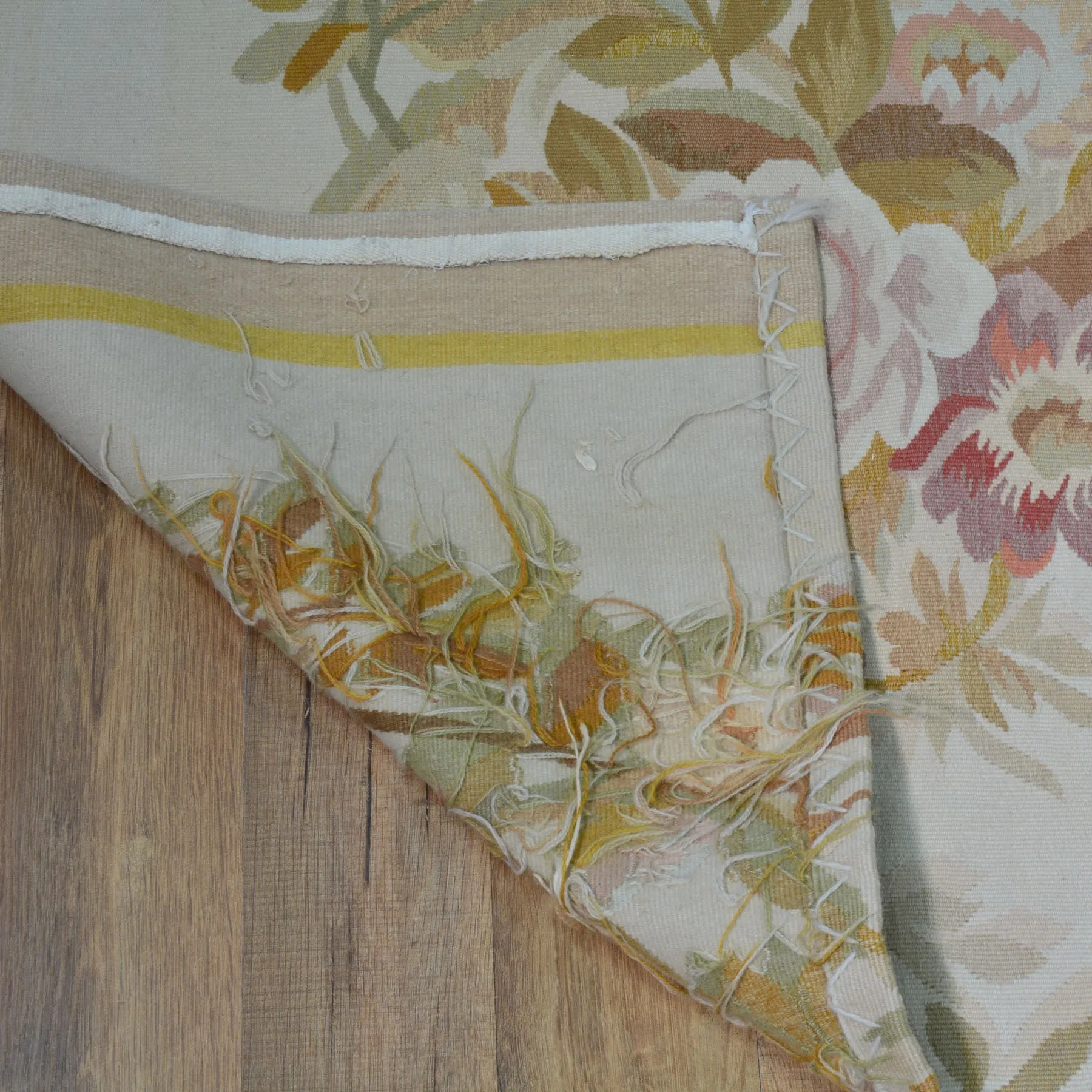 Hand-Woven Aubusson Needlepoint Handmade Wool Sumak Rug (Size 2.6 X 8.10) Cwral-10254