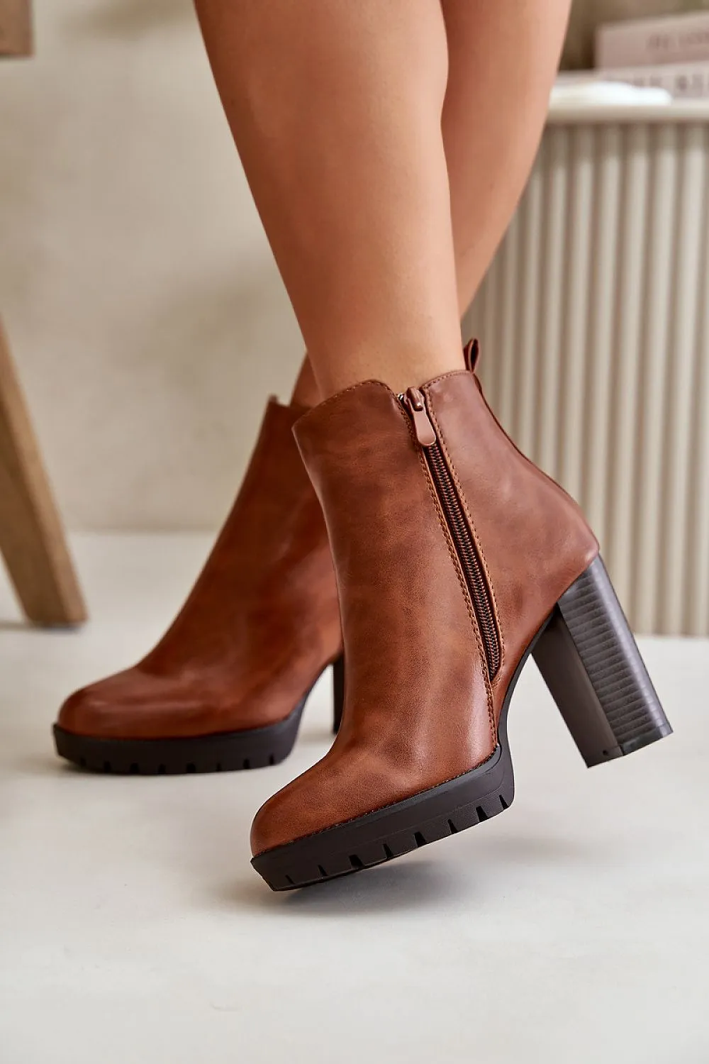 Heel boots