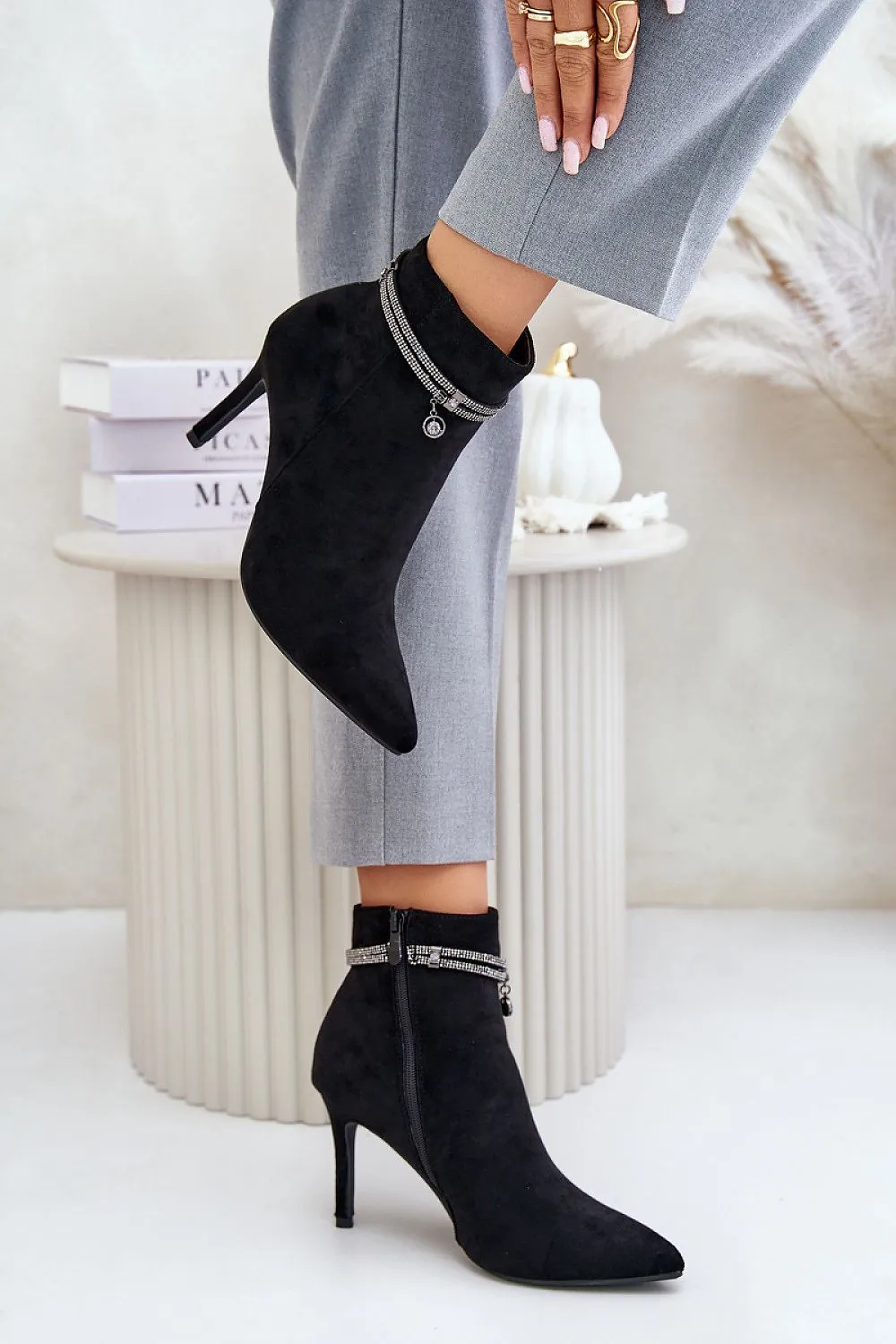 Heel boots