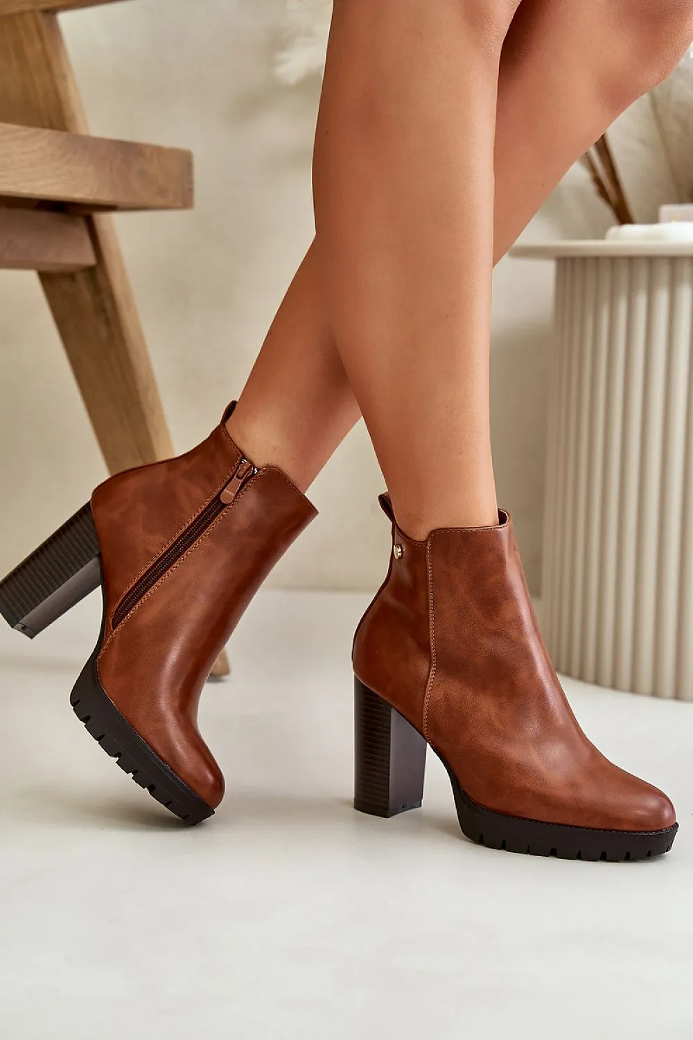 Heel boots