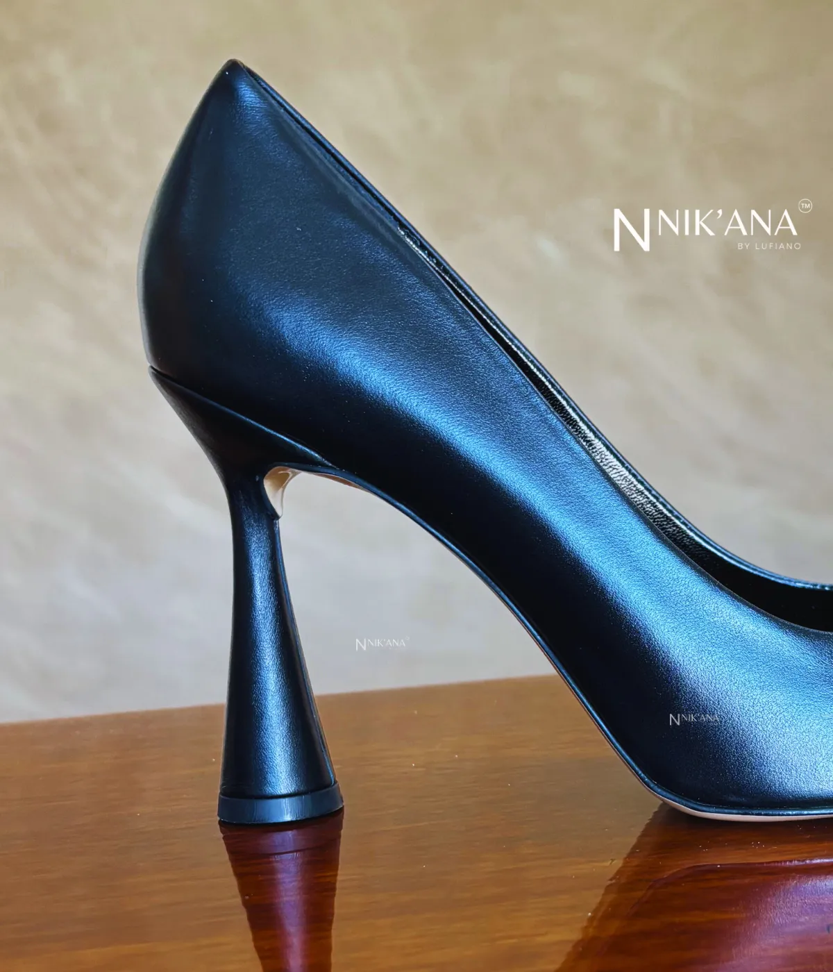 iLVi014-High Heels: Black