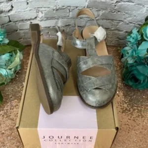 Journee Pewter Faux Leather Bonita Flats 8M