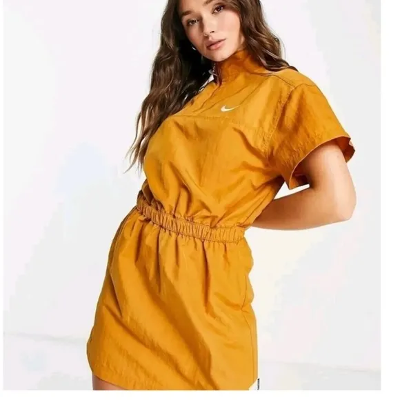 Nike Sportswear Swoosh Woven Dress Desert Ochre Women’s Size Medium