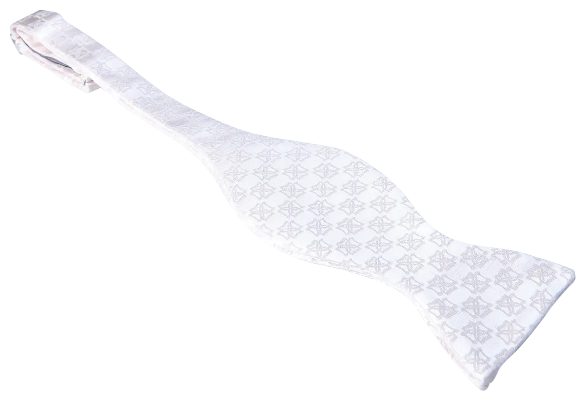 SIGNATURE SERIES BOWTIE
