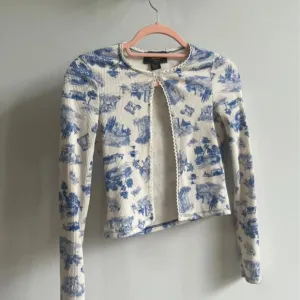 Urban Cardigan