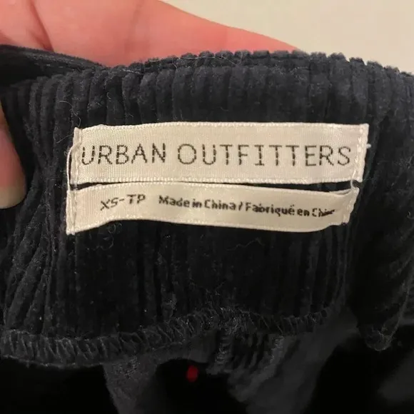 Urban outfitters velvet dark blue belt skirt size XS
