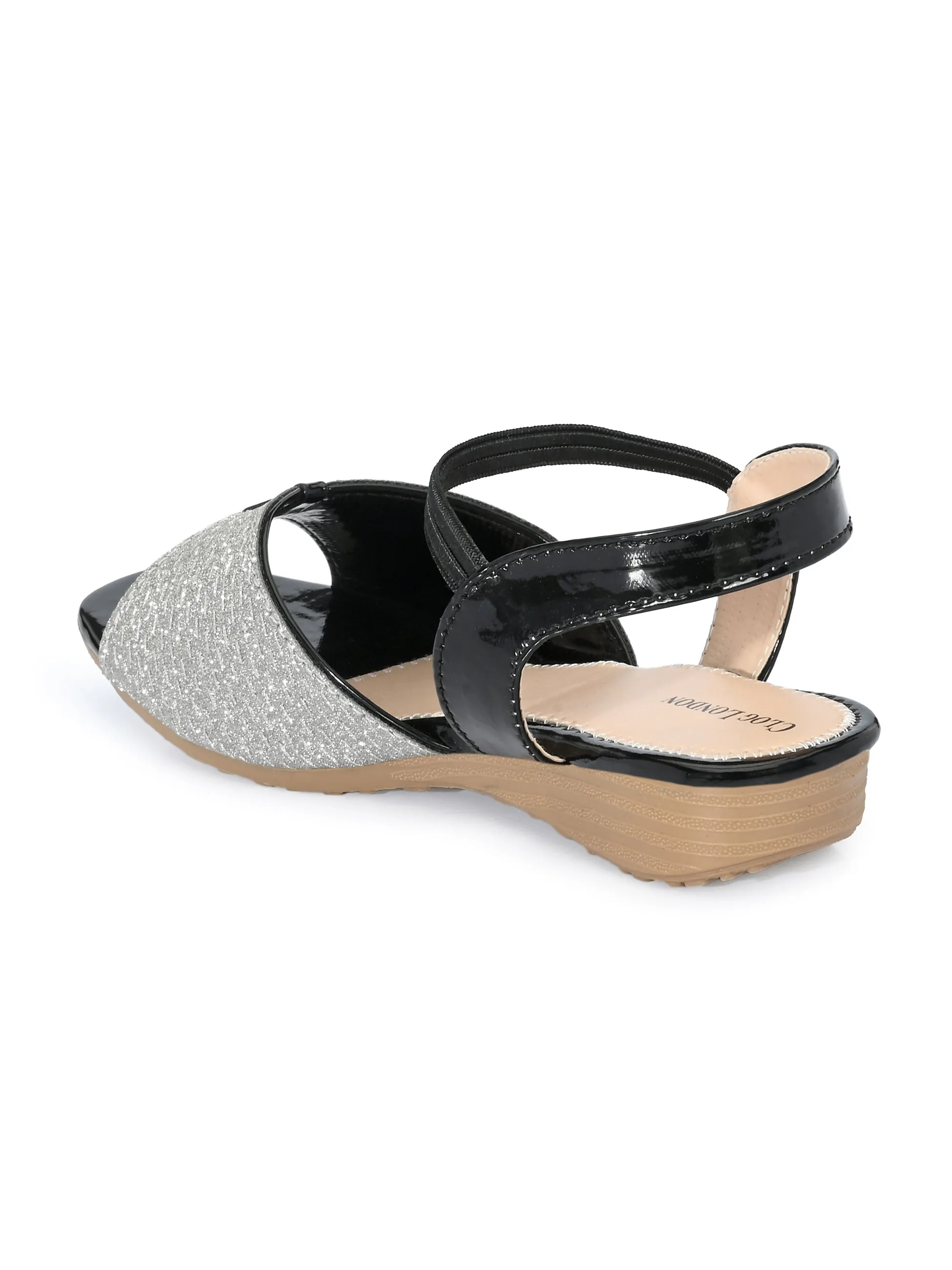 Women Flats
