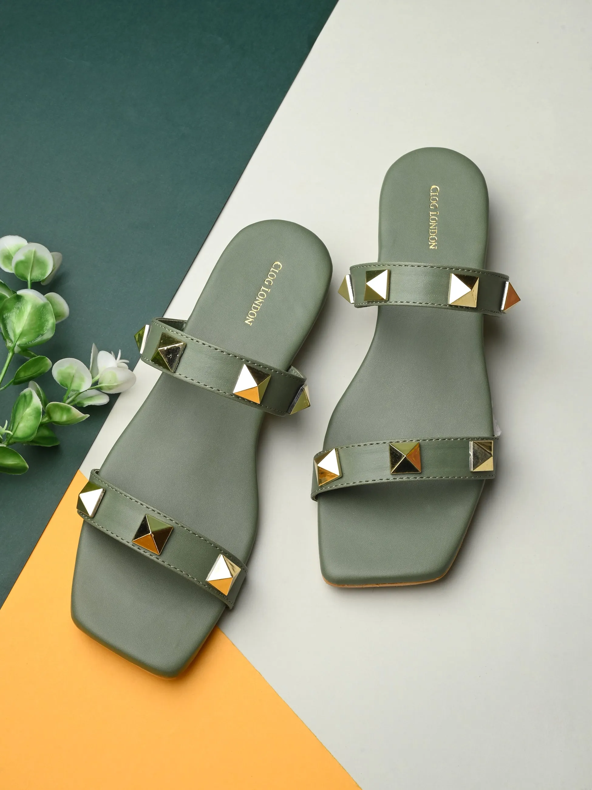 Women flats