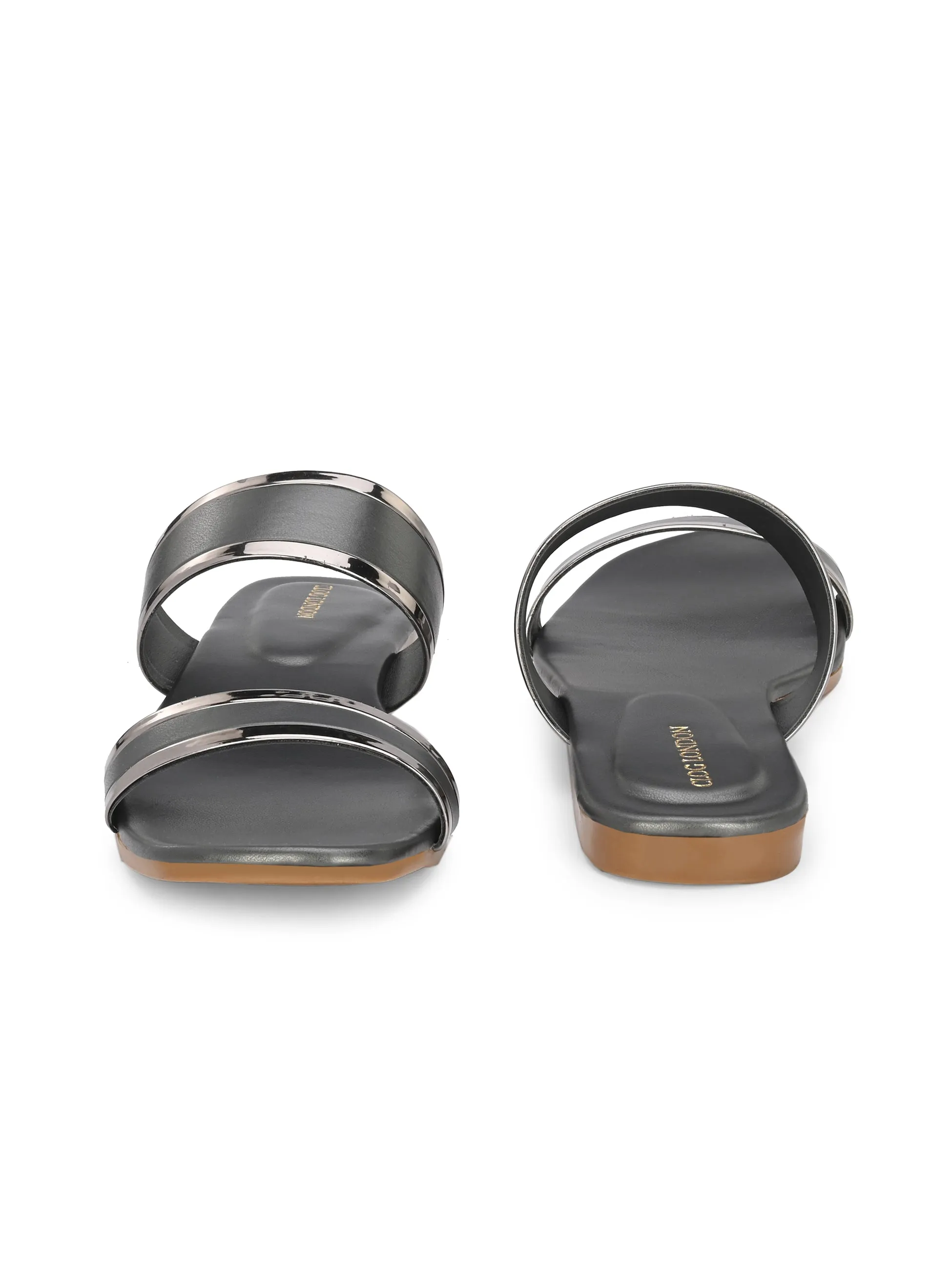 Women flats