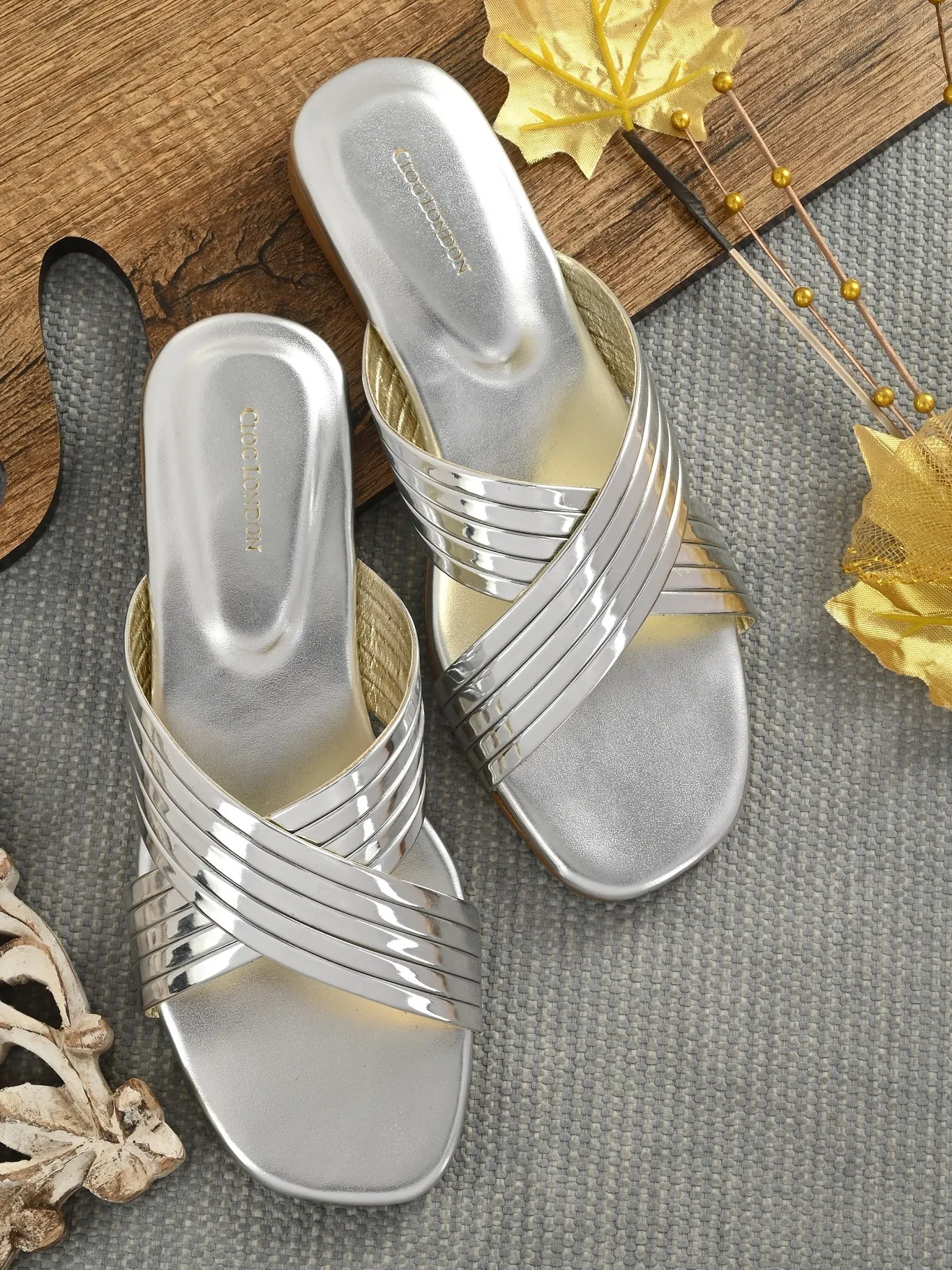 Women flats