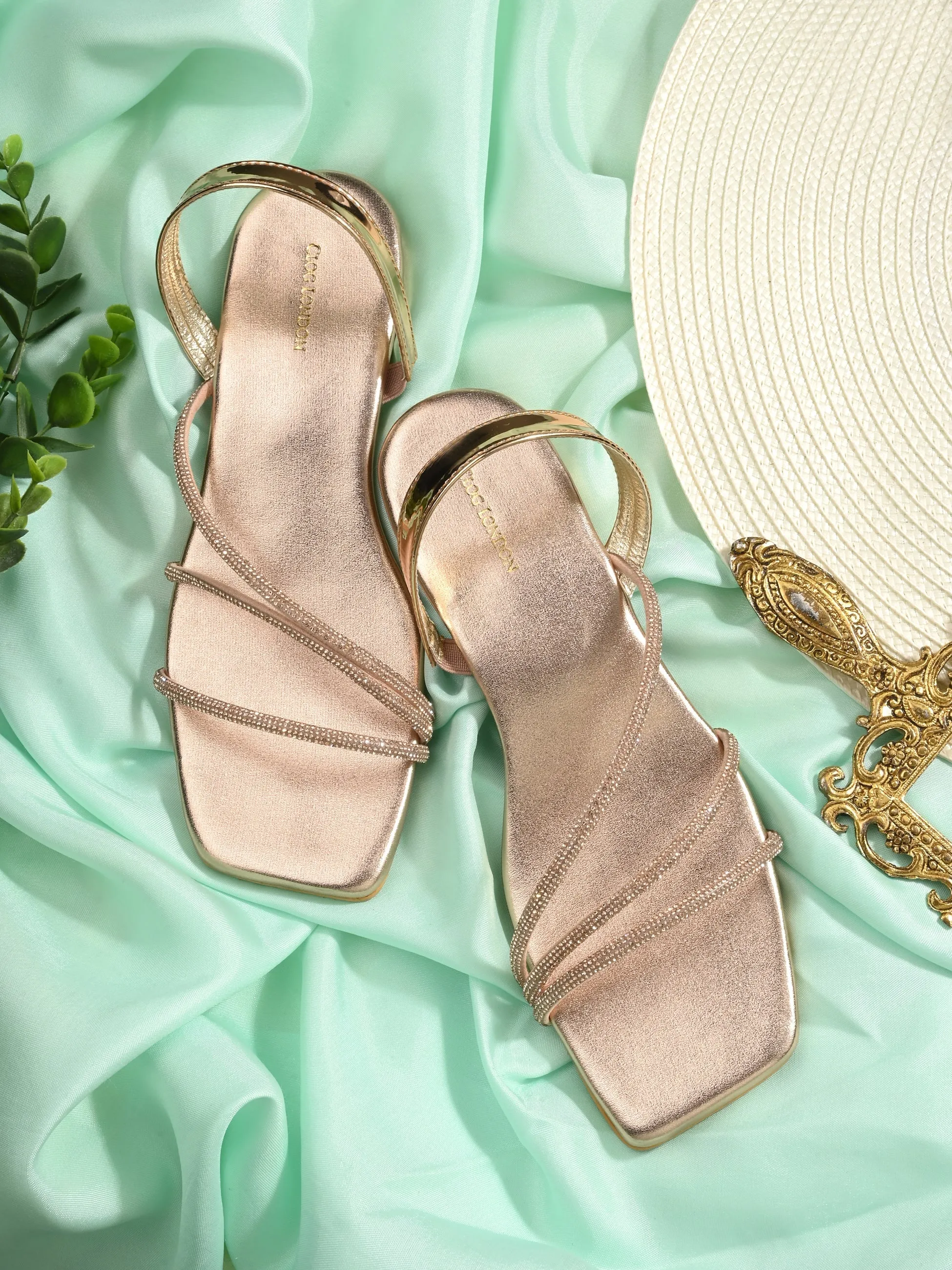 Women flats