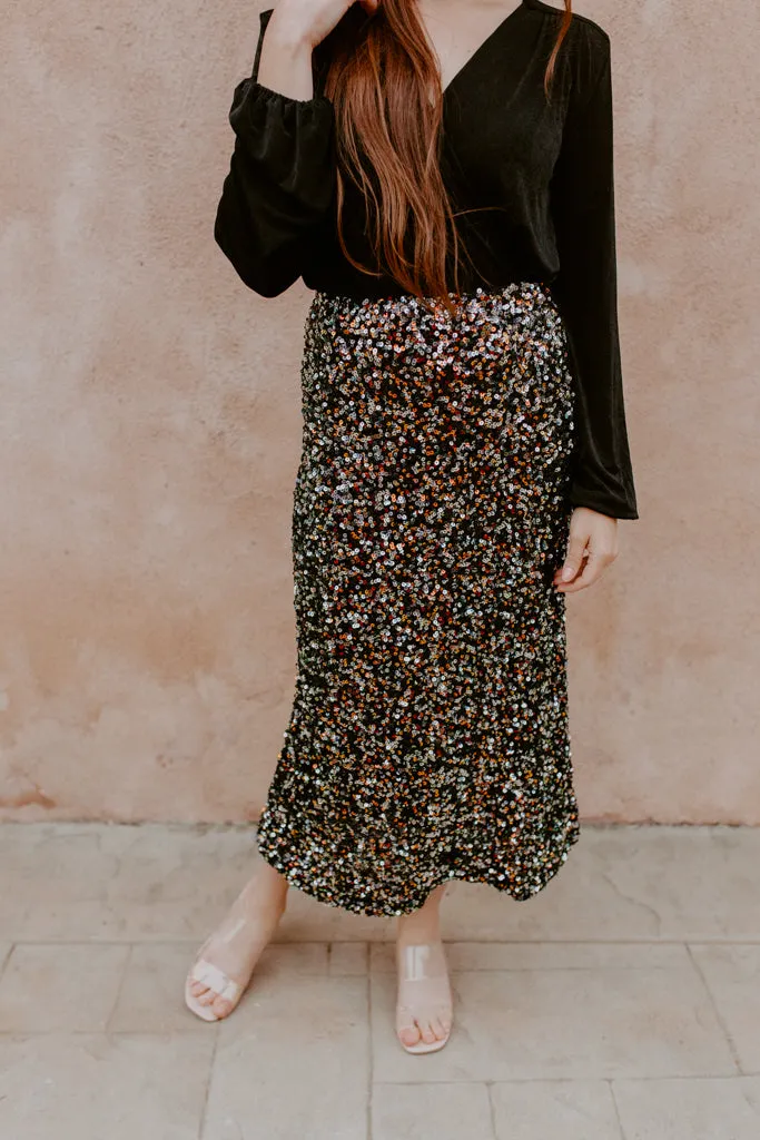 Woven Sequins Midi Skirt (Black)